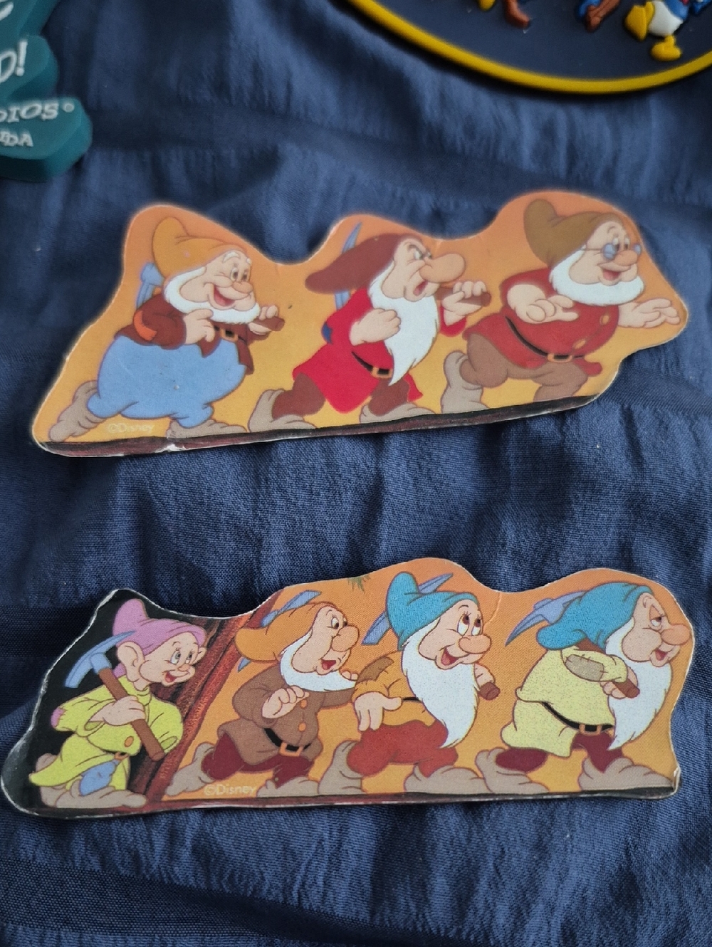 Assorted Disney Magnets - Picture 8 of 10